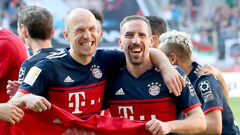 Franck Ribery und Arjen Robben sind Teil der Mannschaft, die den FC Bayern beim Beckenbauer Cup vertritt.