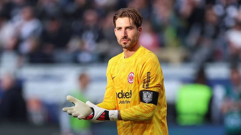 Kevin Trapp verpasst das Rückspiel gegen Ajax Amsterdam kurzfristig.