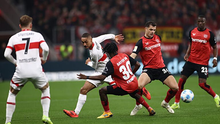 Der VfB Stuttgart trifft auf Bayer 04 Leverkusen.