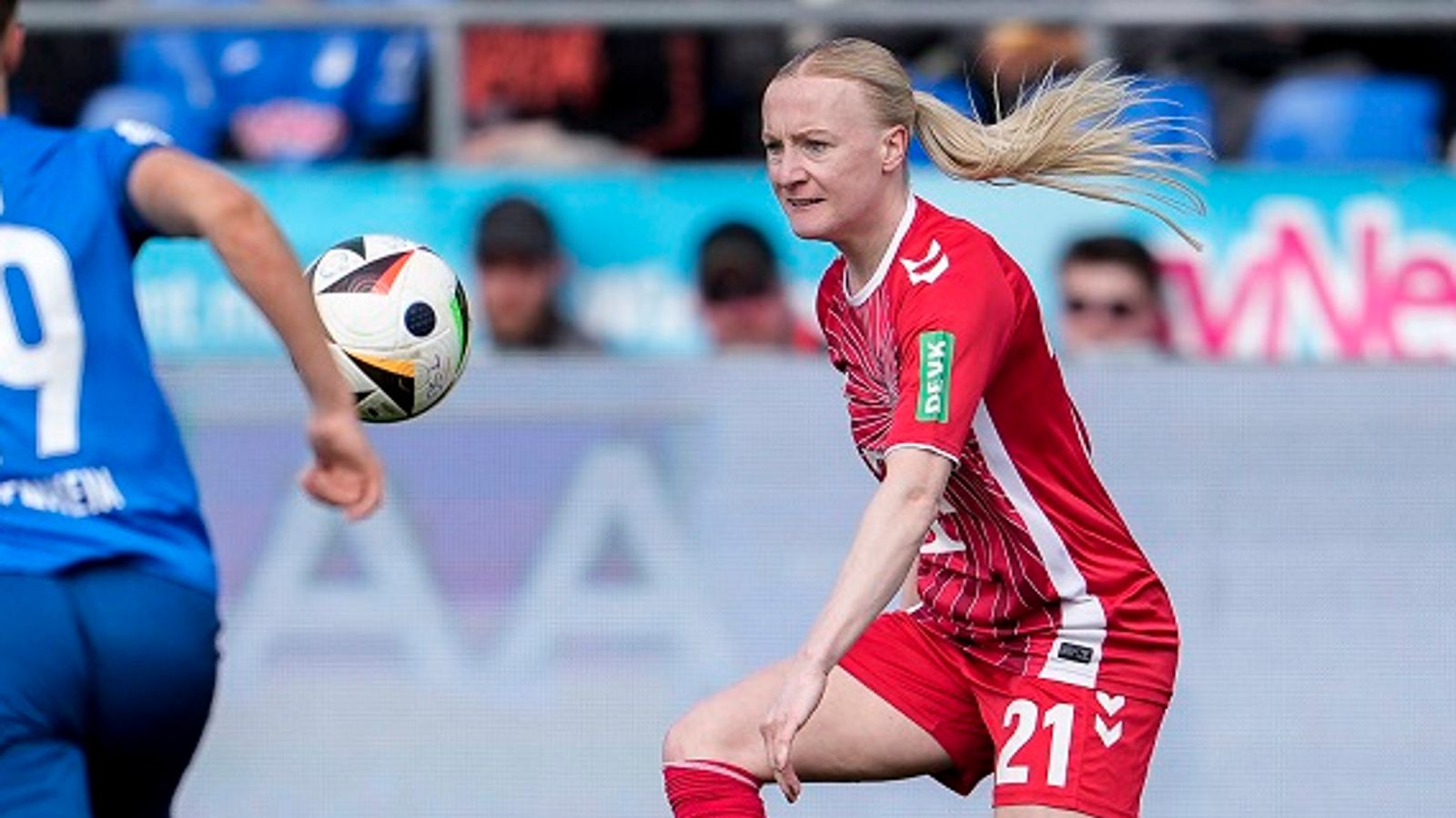 1. FC Köln verlängert Vertrag mit Eigengewächs Anna Gerhardt | Transfer ...