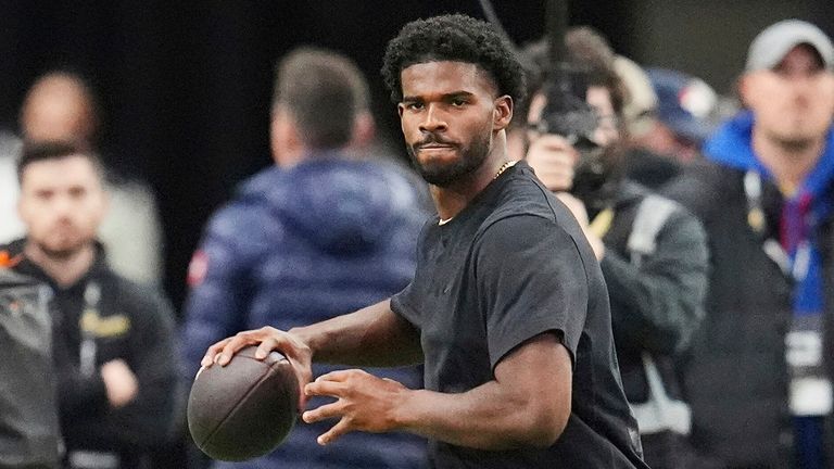 Quarterback Shedeur Sanders wurde beim NFL Draft 2025 an der 144. Position von den Cleveland Browns ausgewählt.