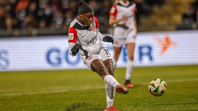 Nicole Anyomi bemängelt die Kommunikation von des DFB-Teams rund um Christian Wück.