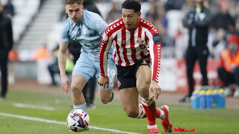 Jobe Bellingham steht seit 2023 beim AFC Sunderland unter Vertrag.