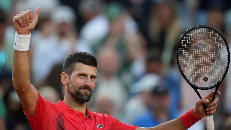 Novak Djokovic steht neben Alexander Zverev & Co. ebenfalls in der dritten Runde der French Open.