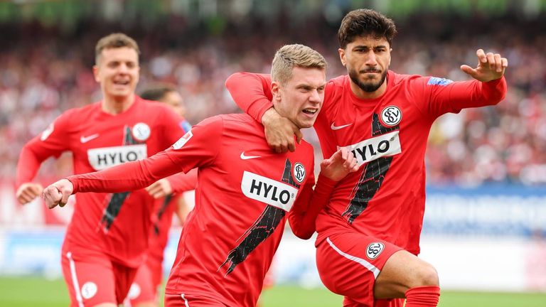 Der SV Elversberg sichert sich die Punkte gegen den 1. FC Nürnberg.