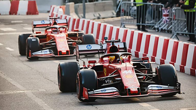 Heimspiel für Ferrari: Hamilton und Leclerc vor heimischer Kulisse unter Zugzwang 