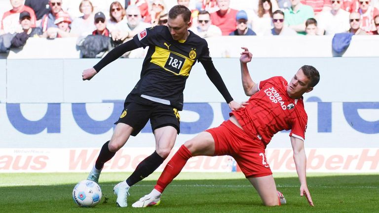 Der BVB und der SC Freiburg befinden sich in einem spannenden Fernduell um die CL-Plätze. 