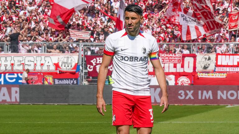 Tolle Geste des SC Freiburg beim Kiel-Abstieg.