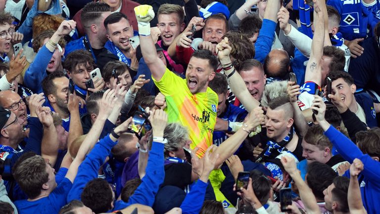 Im siebten Anlauf gelingt dem Hamburger SV die Rückkehr in die Bundesliga. Die Freude war riesig. 