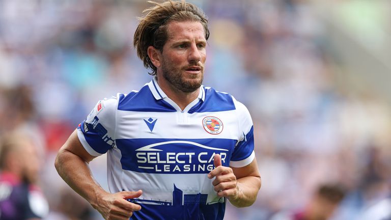 Sam Hutchinson erlitt einen Herzinfarkt und erzielte danach noch den Siegtreffer für den AFC Wimbledon. 