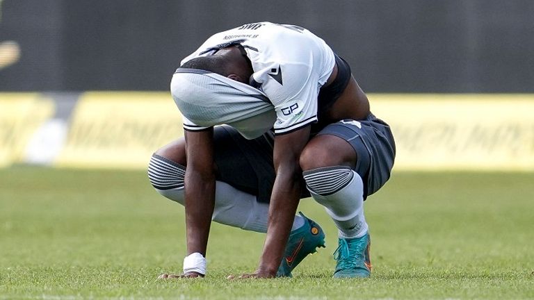 Sandhausen-Profi Emmanuel Iwe ist niedergeschlagen.