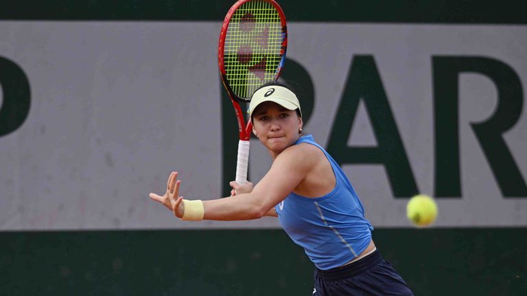 Eva Lys scheidet in der 2. Runde der French Open gegen Victoria Mboko aus.