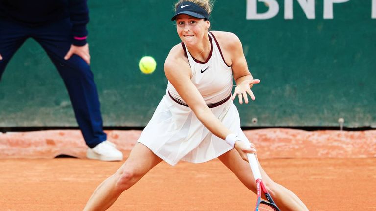 Tatjana Maria muss trotz starker Leistung eine Niederlage gegen die amtierende Wimbledon-Siegerin Barbora Krejcikova hinnehmen. 