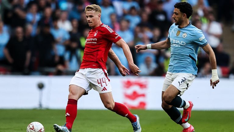 Neben Nottingham Forest und Manchester City kämpfen auch noch weitere PL-Teams um ein Champions-League-Ticket.