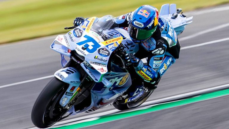 Marc Marquez gewinnt den Sprint in Silverstone vor seinem Bruder. 