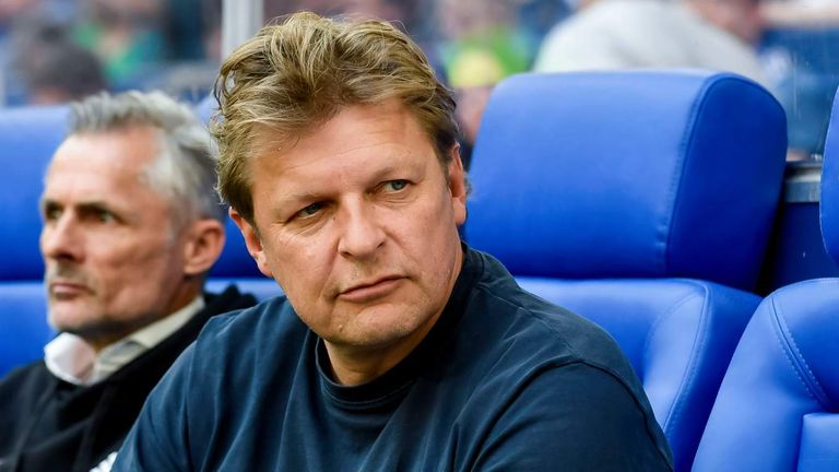Youri Mulder verlängert seinen Vertrag als Direktor Profifußball bei Schalke 04.