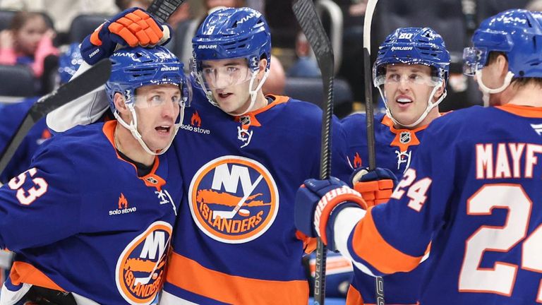 Die New York Islanders gewinnen die NHL-Draft-Lotterie.