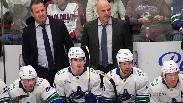 Adam Foote (li.) wird neuer Trainer in Vancouver.