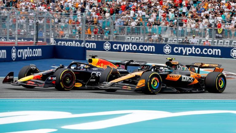 Lando Norris und Max Verstappen lieferten sich in Miami ein hartes Duell.