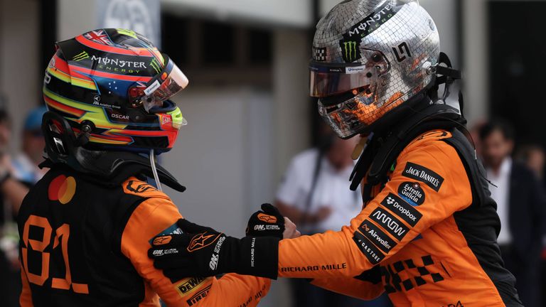 Oscar Piastri (li.) führt die Gesamtwertung vor Lando Norris an.