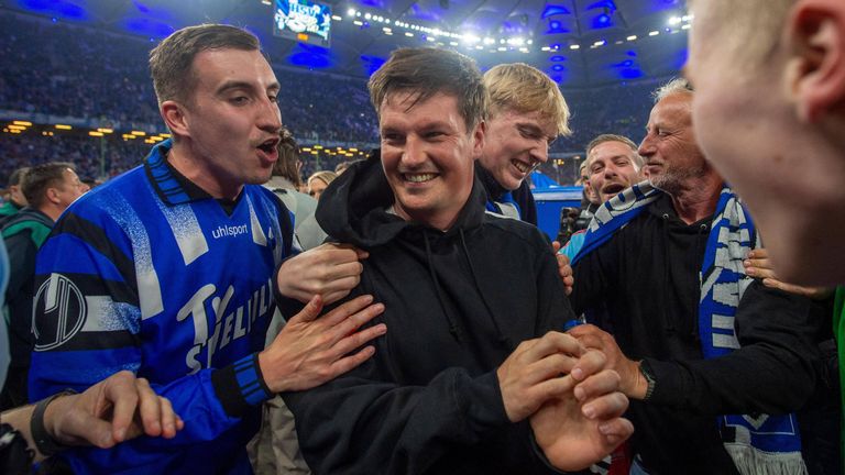 Merlin Polzin bleibt HSV-Trainer.