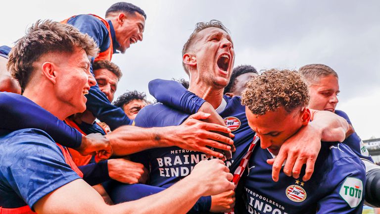 PSV Eindhoven holt erneut die Meisterschaft.