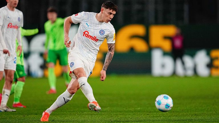 Nicolai Remberg (r.) wusste bei Holstein Kiel mit seiner intensiven und wuchtigen Spielweise zu überzeugen.