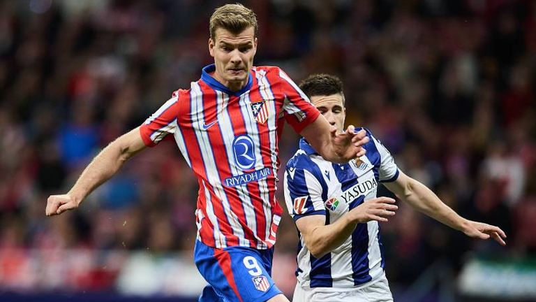 LALIGA: Alexander Sörloth in 3:57 Minuten. Der Ex-Leipziger schnürte am 10. Mai 2025 den Hattrick in den ersten elf Minuten des Spiels von Atletico gegen Real Sociedad und legte später sogar noch einen vierten Treffer nach.