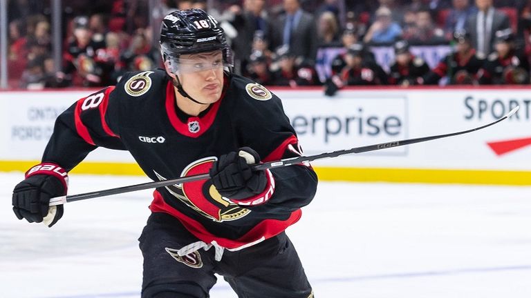 Tim Stützle spielt seit 2020 in der NHL für die Ottawa Senators.