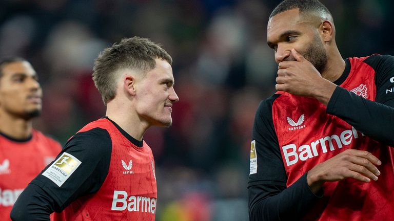 Florian Wirtz (l.) und Jonathan Tah stehen beim FC Bayern hoch im Kurs.