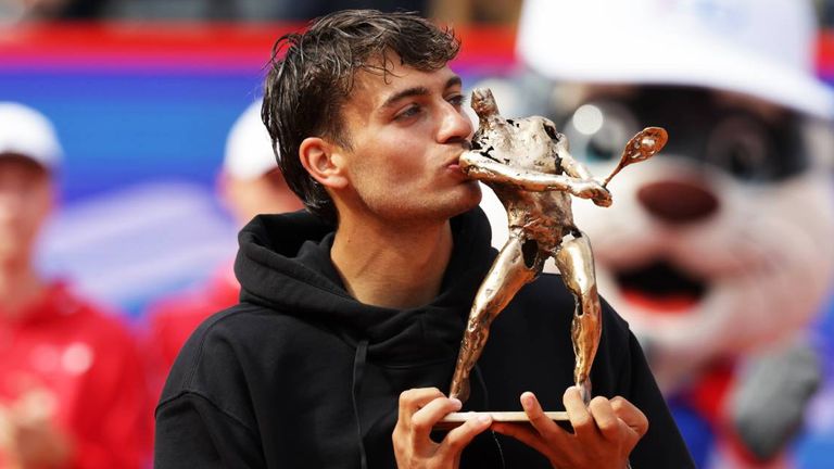 Flavio Cobolli triumphiert am Hamburger Rothenbaum.