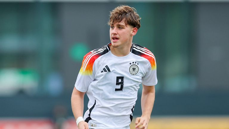 Alexander Staff vom VfB Stuttgart ist der Torjäger der deutschen U17-Mannschaft.