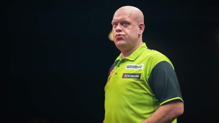 Michael van Gerwen steht in der Premier League vor dem Aus.