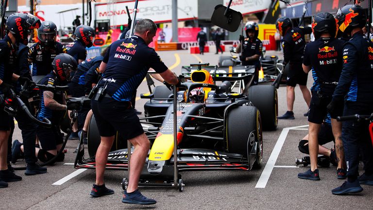Beim GP von Monaco müssen alle Fahrer in dieser Saison zwei Pflichtboxenstopps absolvieren. 