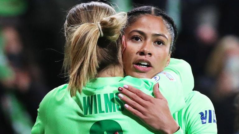 Auch Sveindis Jonsdottir und Verteidigerin Lynn Wilms verlassen die Wolfsburg-Frauen im Sommer. 
