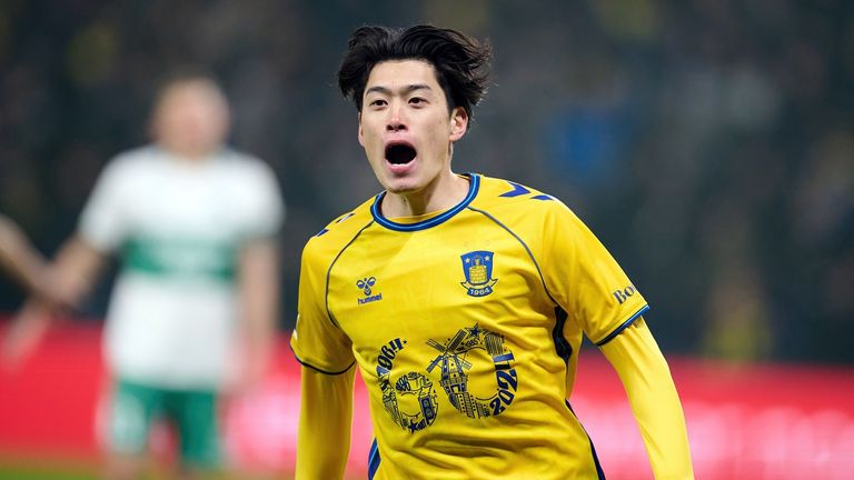 Yuito Suzuki steht nach Sky Informationen vor einem Wechsel zum SC Freiburg.