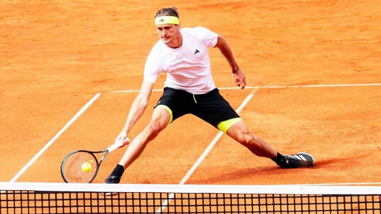 Alexander Zverev gewinnt sein Auftaktspiel am Rothenbaum.