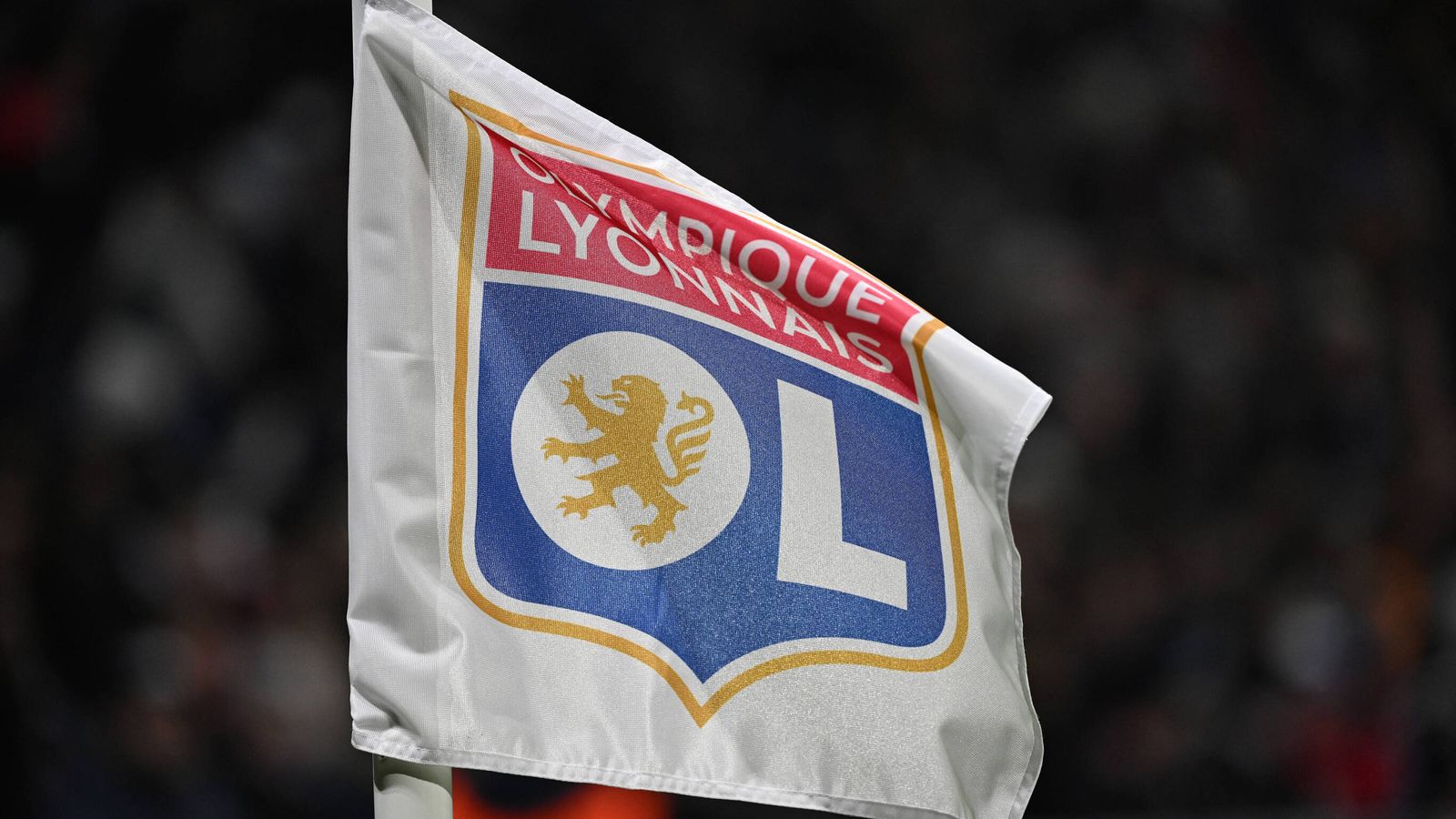 Zwangsabstieg! Olympique Lyon muss in die Ligue 2 | Fußball News | Sky Sport