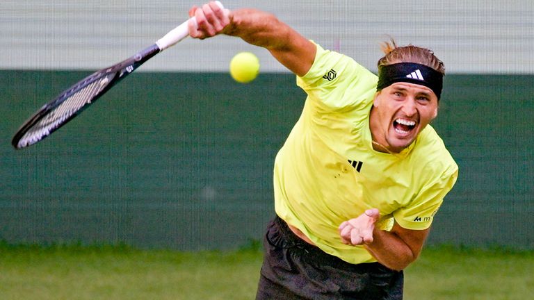 Alexander Zverev steht in Halle im Viertelfinale.