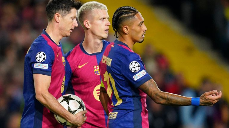 Robert Lewandowski (l.), Dani Olmo (M.) oder Raphinha - wer aus diesem Trio müsste für Nico Williams weichen?