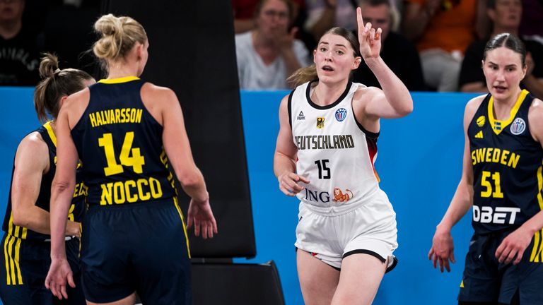 Luisa Geiselsöder ist mit die Topscorerin beim deutschen Auftaktsieg.