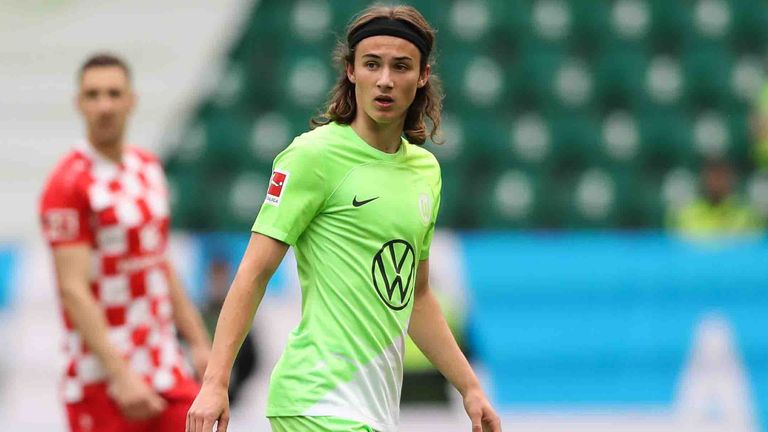 Bennit Bröger wechselt vom VfL Wolfsburg zum SC Paderborn.