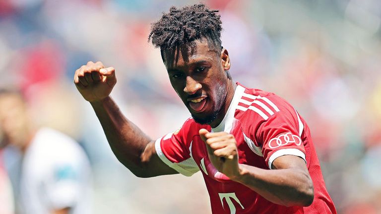 Kingsley Coman bejubelt ein Tor für den FC Bayern beim ersten Gruppenspiel der Klub-WM.