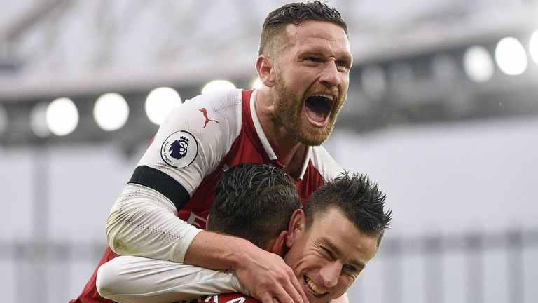 Platz 9: Shkodran Mustafi wechselte für 41 Millionen Euro vom FC Valencia zum FC Arsenal.
