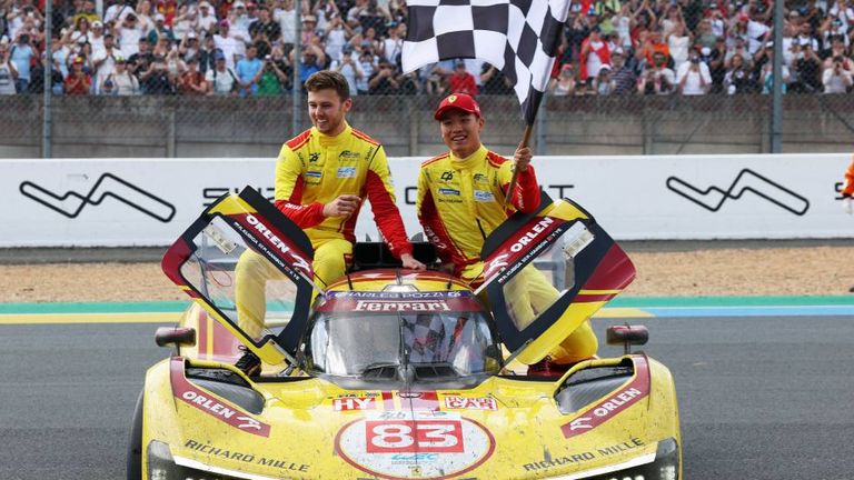 Ferrari feiert beim 24-Stunden-Rennen in Le Mans den dritten Triumph in Folge.