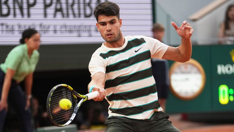 Carlos Alcaraz steht bei den French Open im Halbfinale.