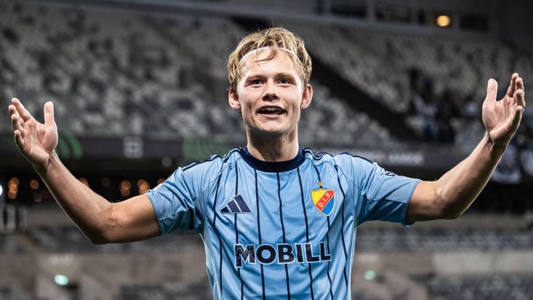 Der VfB Stuttgart hat Tobias Gulliksen auf ihrer Shortlist.