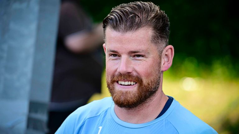 Timo Horn hat ein neues Arbeitspapier unterzeichnet.