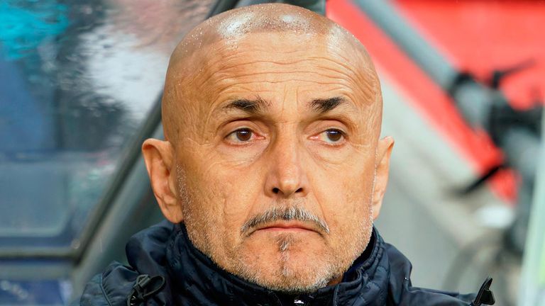 Der italienische Nationaltrainer Luciano Spalletti muss zum Rapport.
