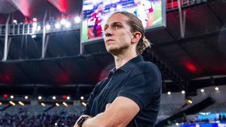 Flamengo-Trainer Filipe Luis äußerte, dass sein Klub mit dem FC Bayern "mithalten kann". 